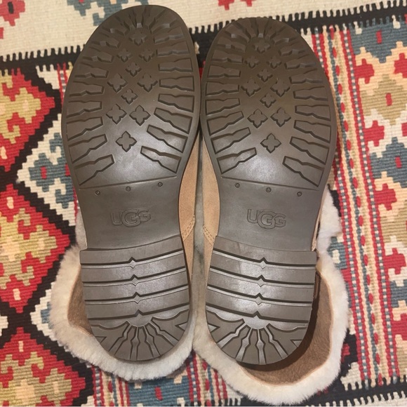 SUADE UGG BOOTS WITH BUCKLE - Picture 4 of 9